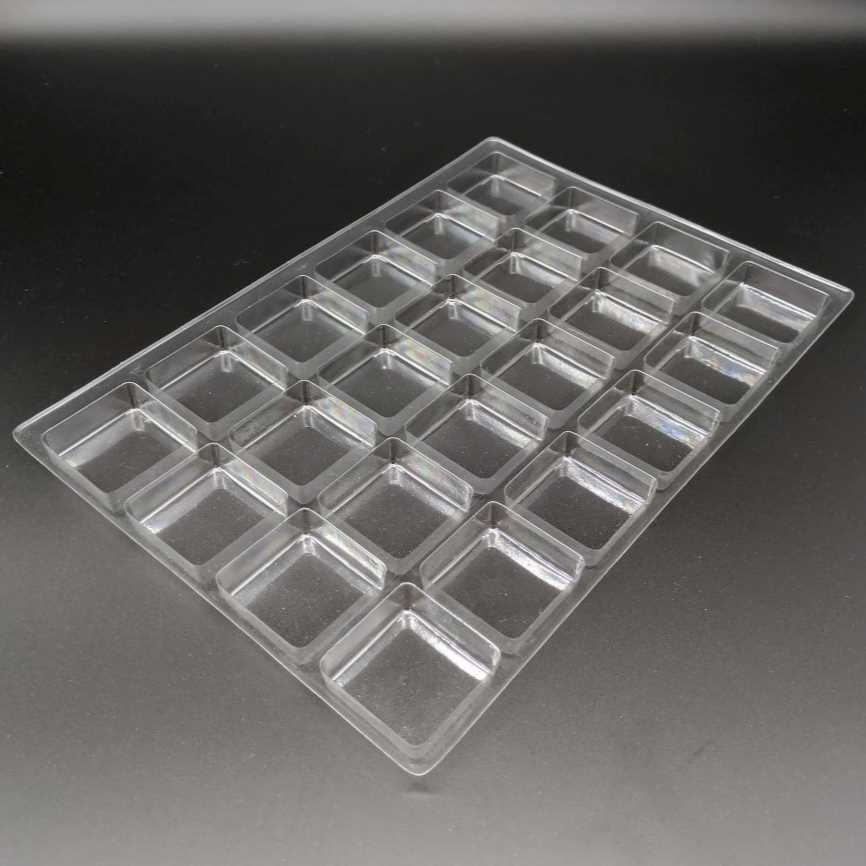 https://ecpplastictrays.com/wp-content/uploads/2020/04/Disposable-Food-Tray-With-Compartments.jpg