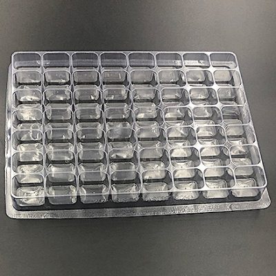 Plastic shipping tray with 1.13" cavity.