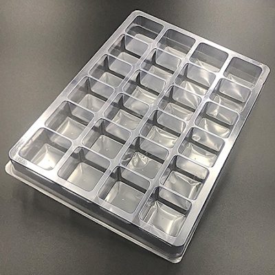 Plastic shipping tray with 1.55" cavity.